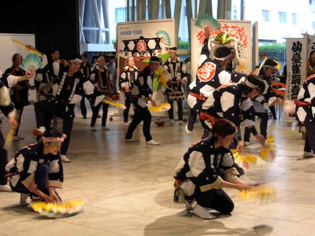 写真 仙台・青葉祭り「すずめ踊り交流広場」