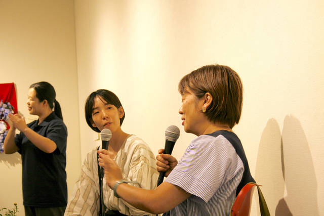 写真「【アートノード TALK】アートは見るもの？アートと言葉をめぐる旅」の様子